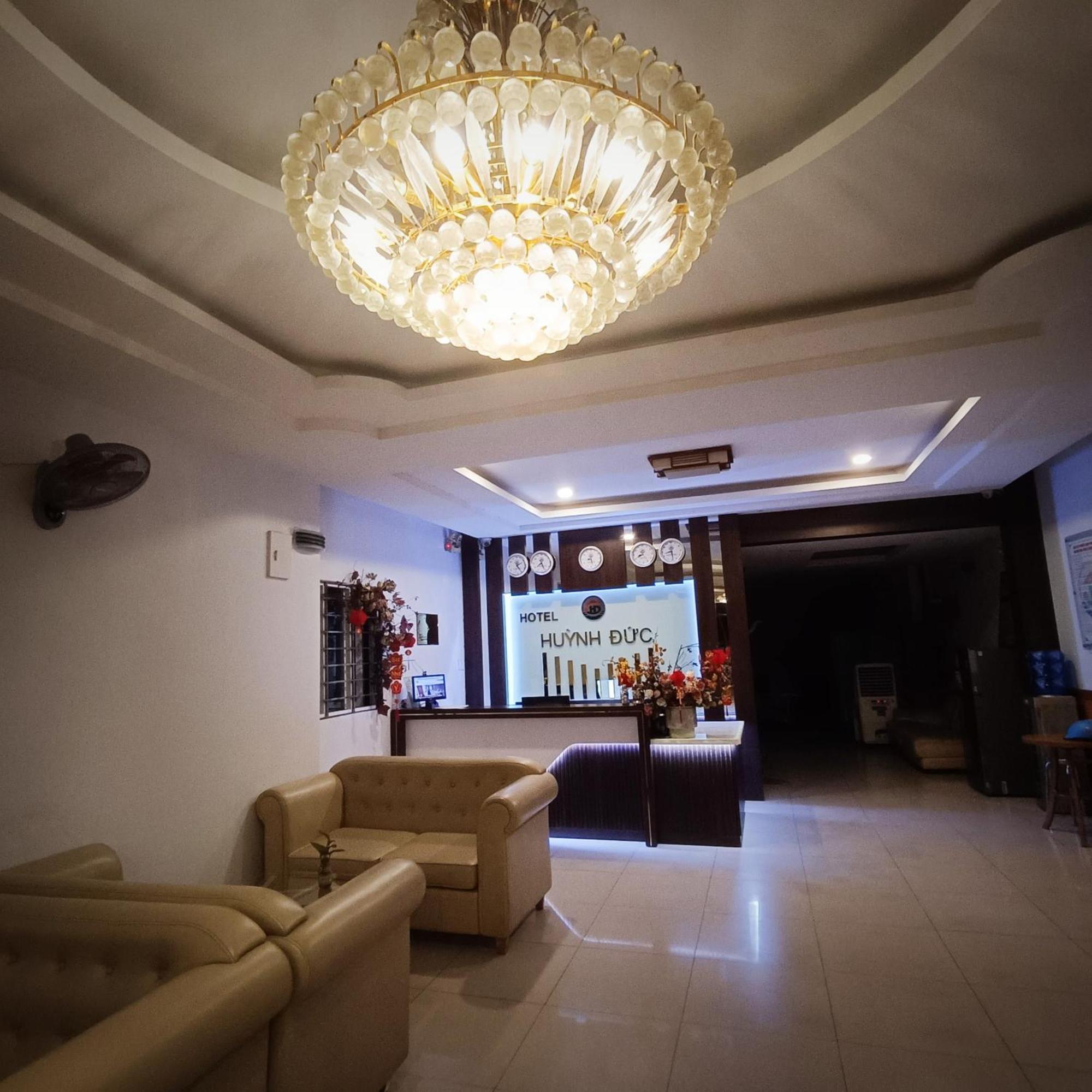 Huynh Duc Hotel Cao Lanh Bagian luar foto