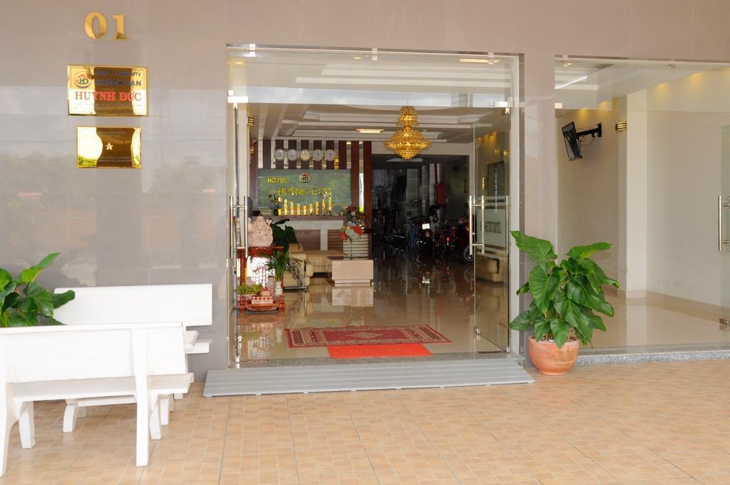 Huynh Duc Hotel Cao Lanh Bagian luar foto