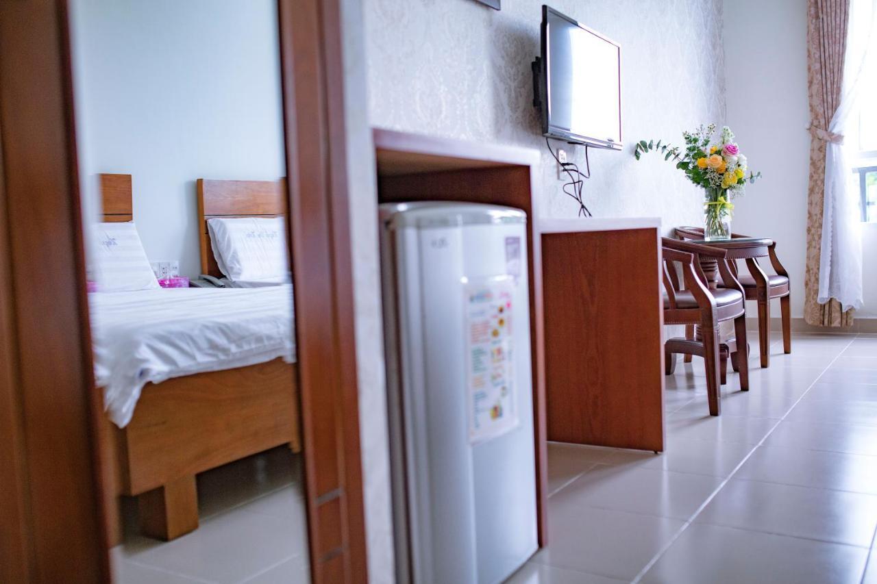 Huynh Duc Hotel Cao Lanh Bagian luar foto