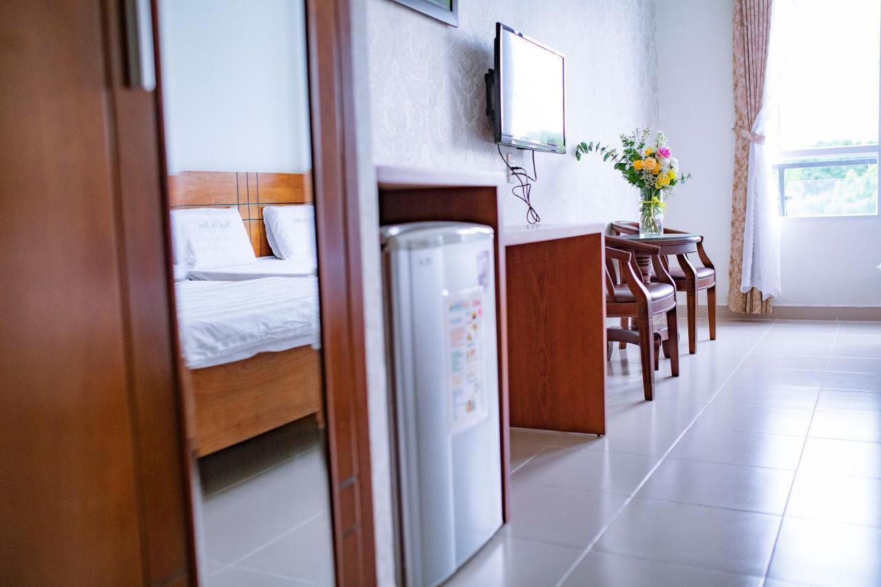 Huynh Duc Hotel Cao Lanh Bagian luar foto