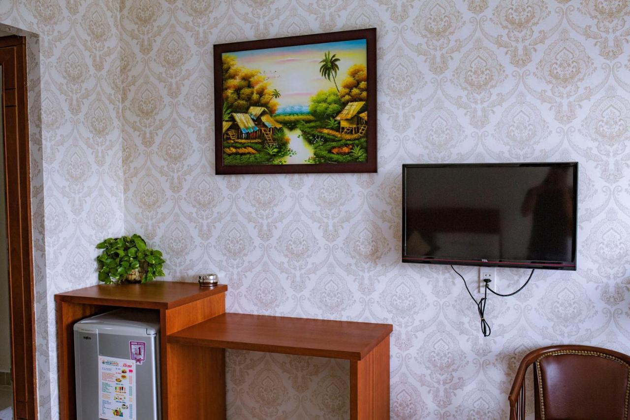 Huynh Duc Hotel Cao Lanh Bagian luar foto
