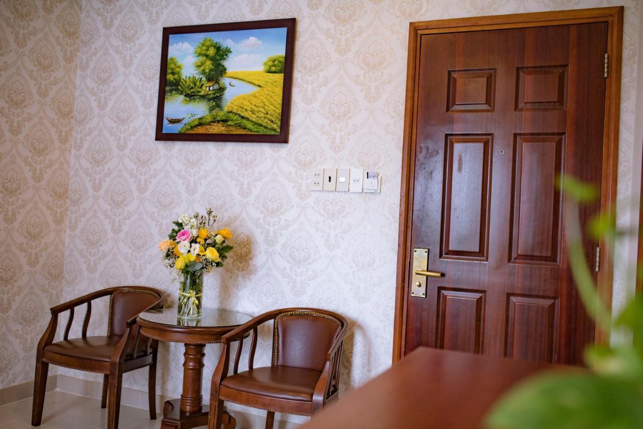 Huynh Duc Hotel Cao Lanh Bagian luar foto