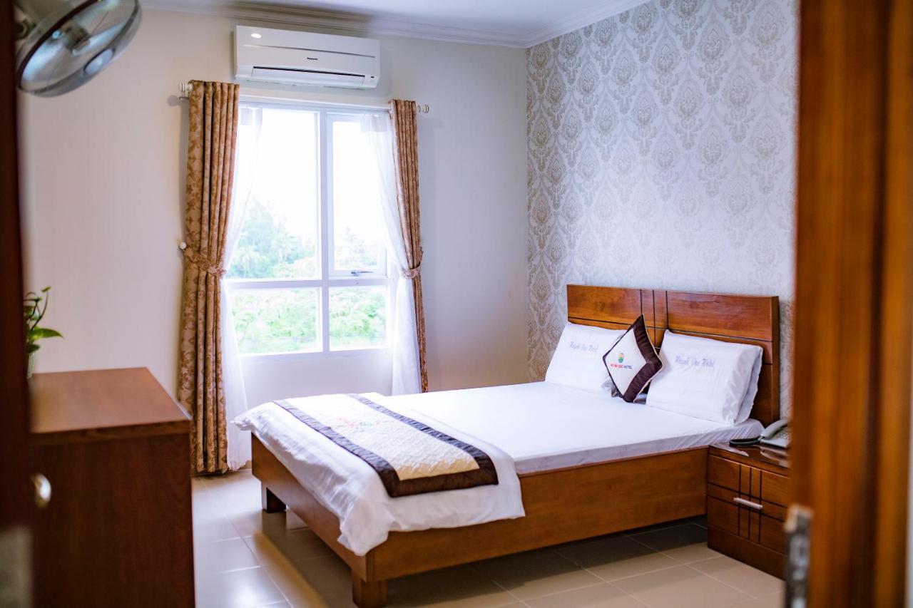 Huynh Duc Hotel Cao Lanh Bagian luar foto
