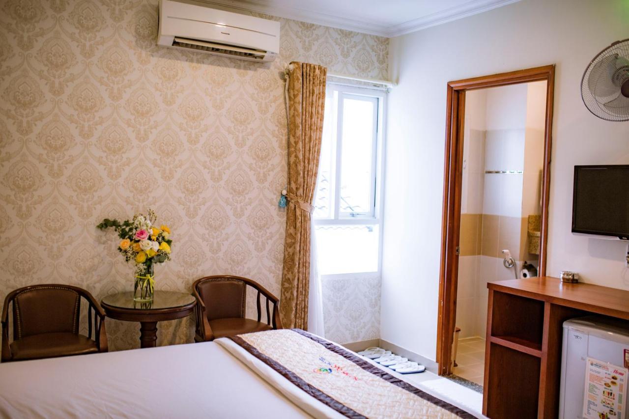 Huynh Duc Hotel Cao Lanh Bagian luar foto